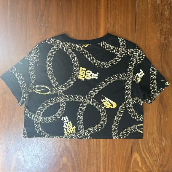 Nike Tee Glam Dunk Gold Chain Print Crop Top | small - Picture 8 of 13
